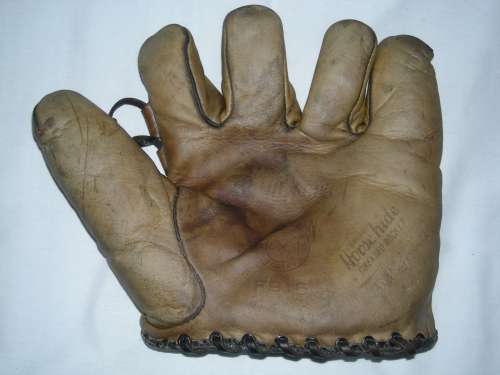 Bill Smith Hutch F915 Front